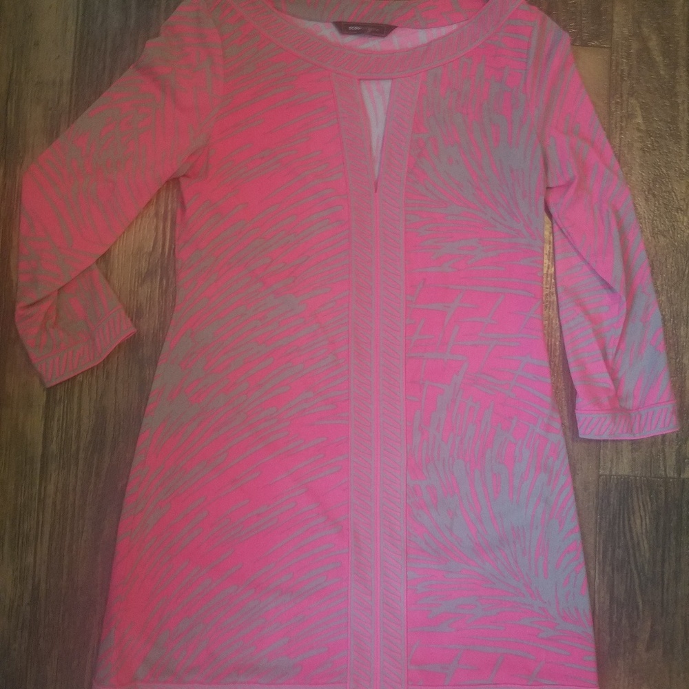 BCBG Maxazria 3/4 sleeve dress